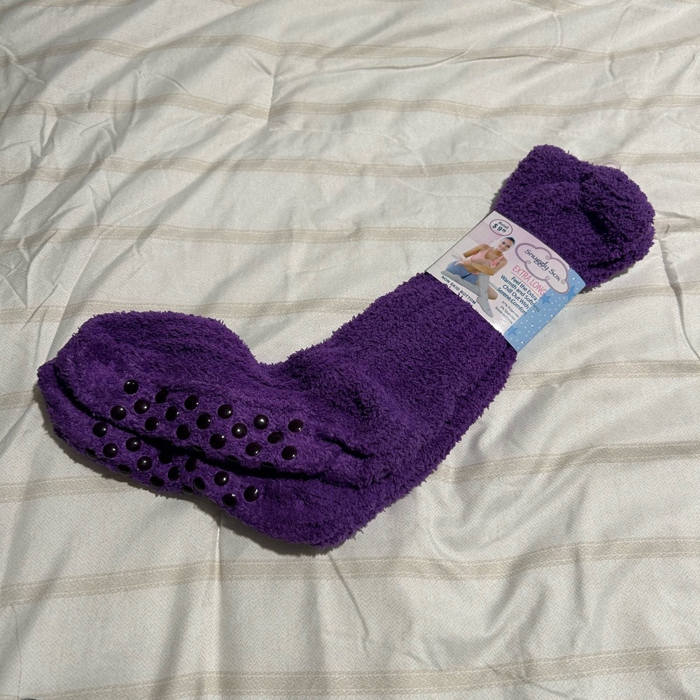 Snuggly Sox Cozy Non-Slip Fuzzy Purple Sock Slippers